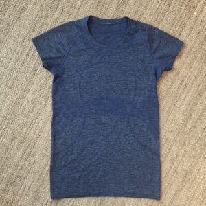 Women's Short Sleeve Heathered Blue Athletic Tee